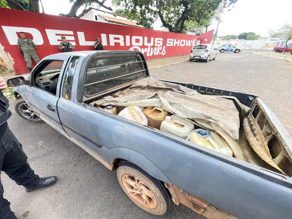 Jovem é Preso Com Mais De Mil Litros De Combustível Desviado Durante Operação